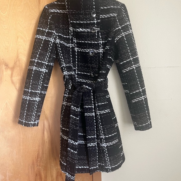 Single Breasted Tweed Walker Coat by Laundry Shelli Segal - Picture 5 of 6